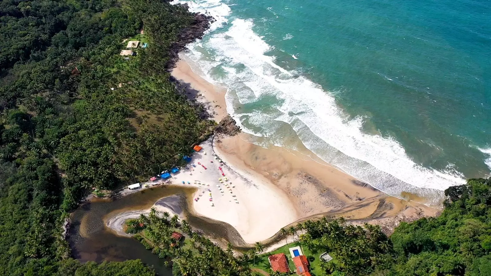 Qual o mês mais chuvoso em Ilhéus? Saiba quando evitar as chuvas